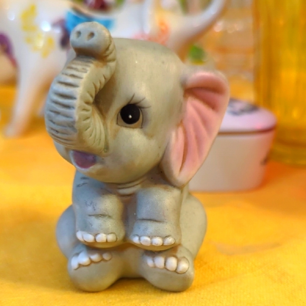 Vintage Homco Figurine